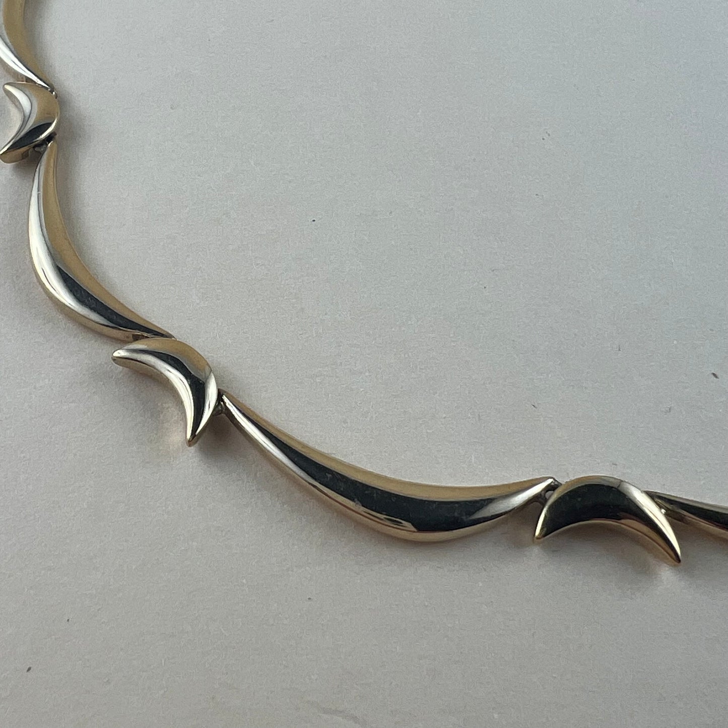 Collier mit Monden von Pierre Lang