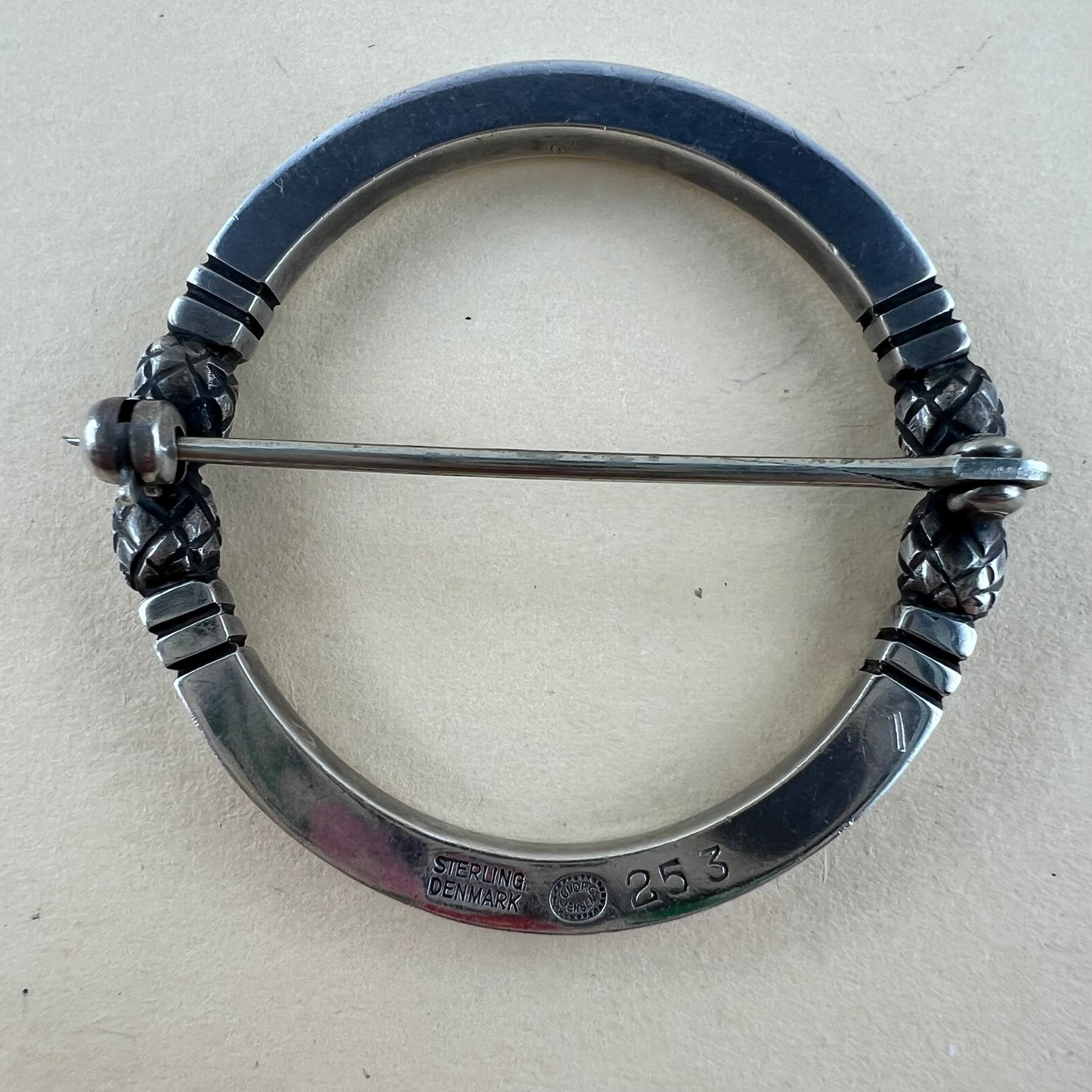 Sterling Denmark Brosche von Georg Jensen