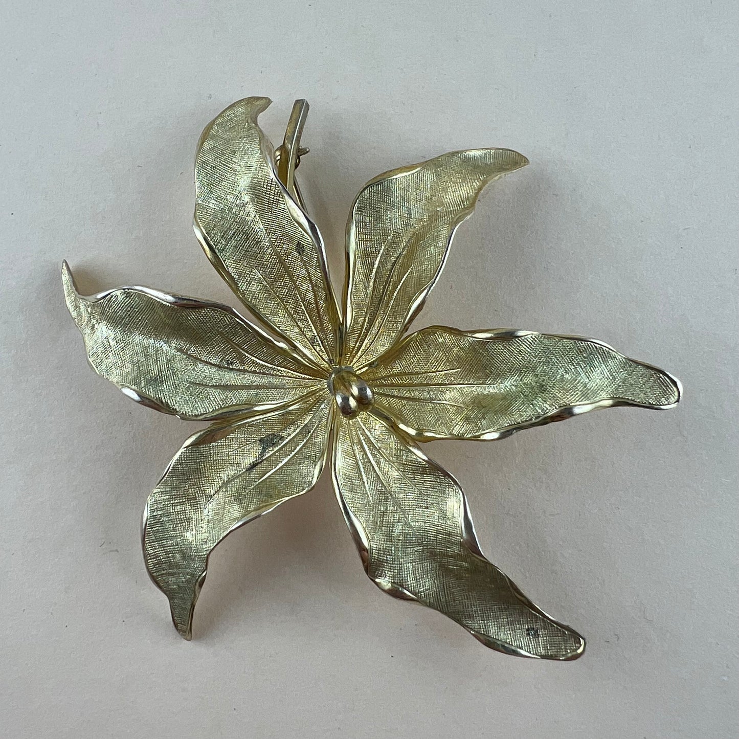 Vintage Brosche in Blumenform