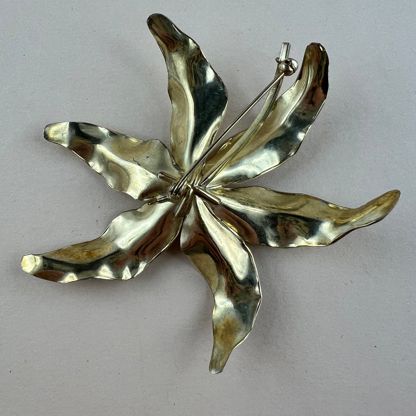Vintage Brosche in Blumenform