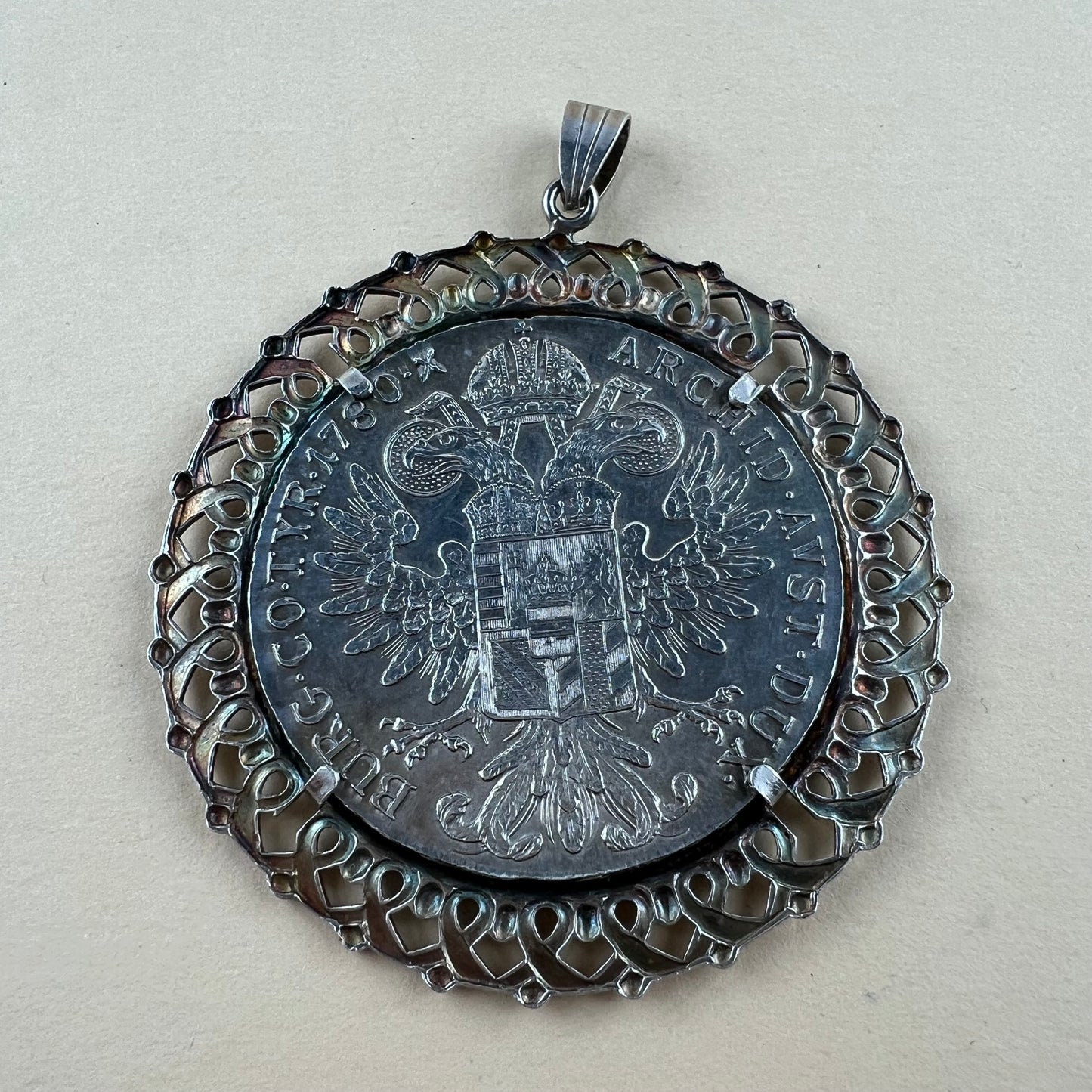 835 Silberanhänger mit Münze
