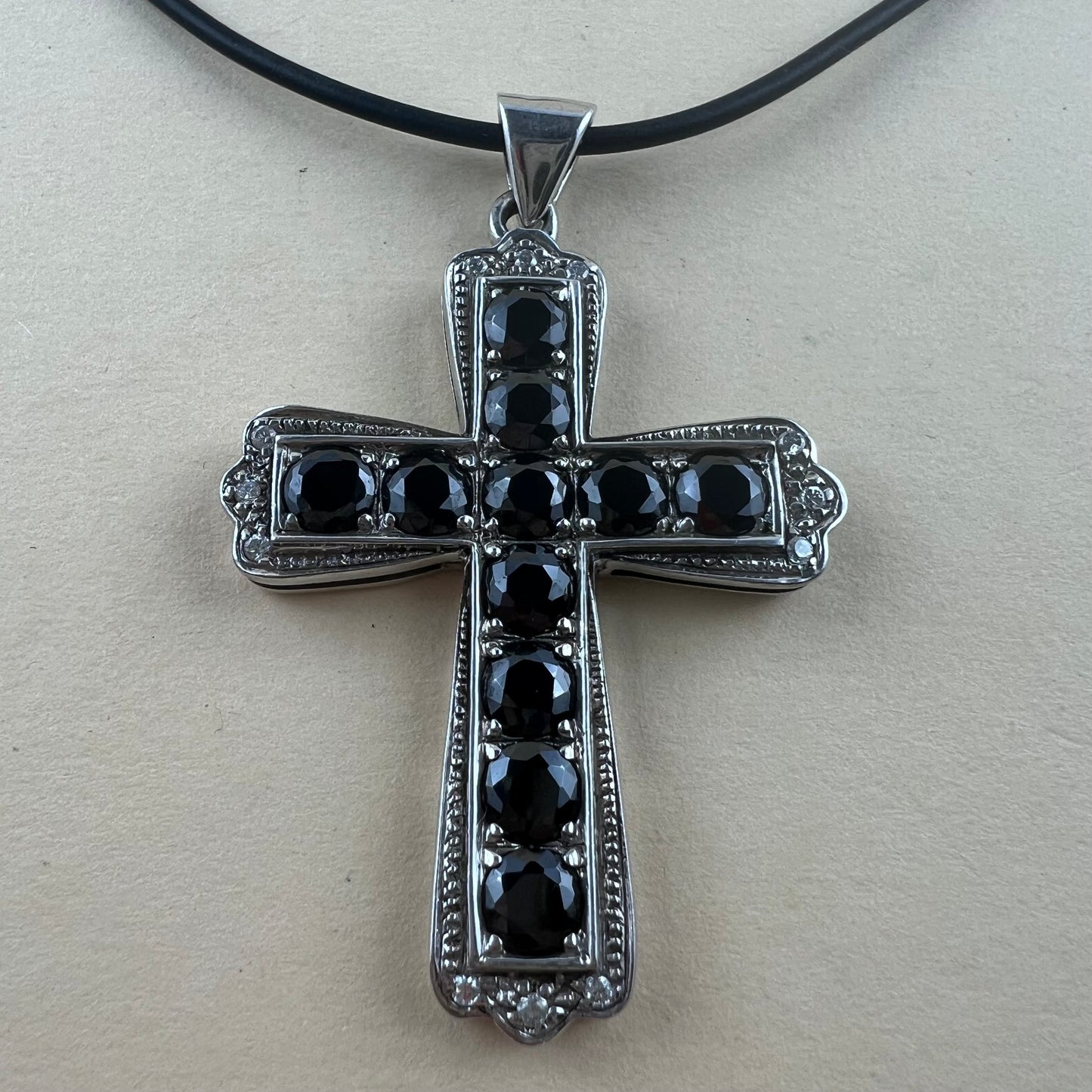 925 Silber Kreuzanhänger mit Kette