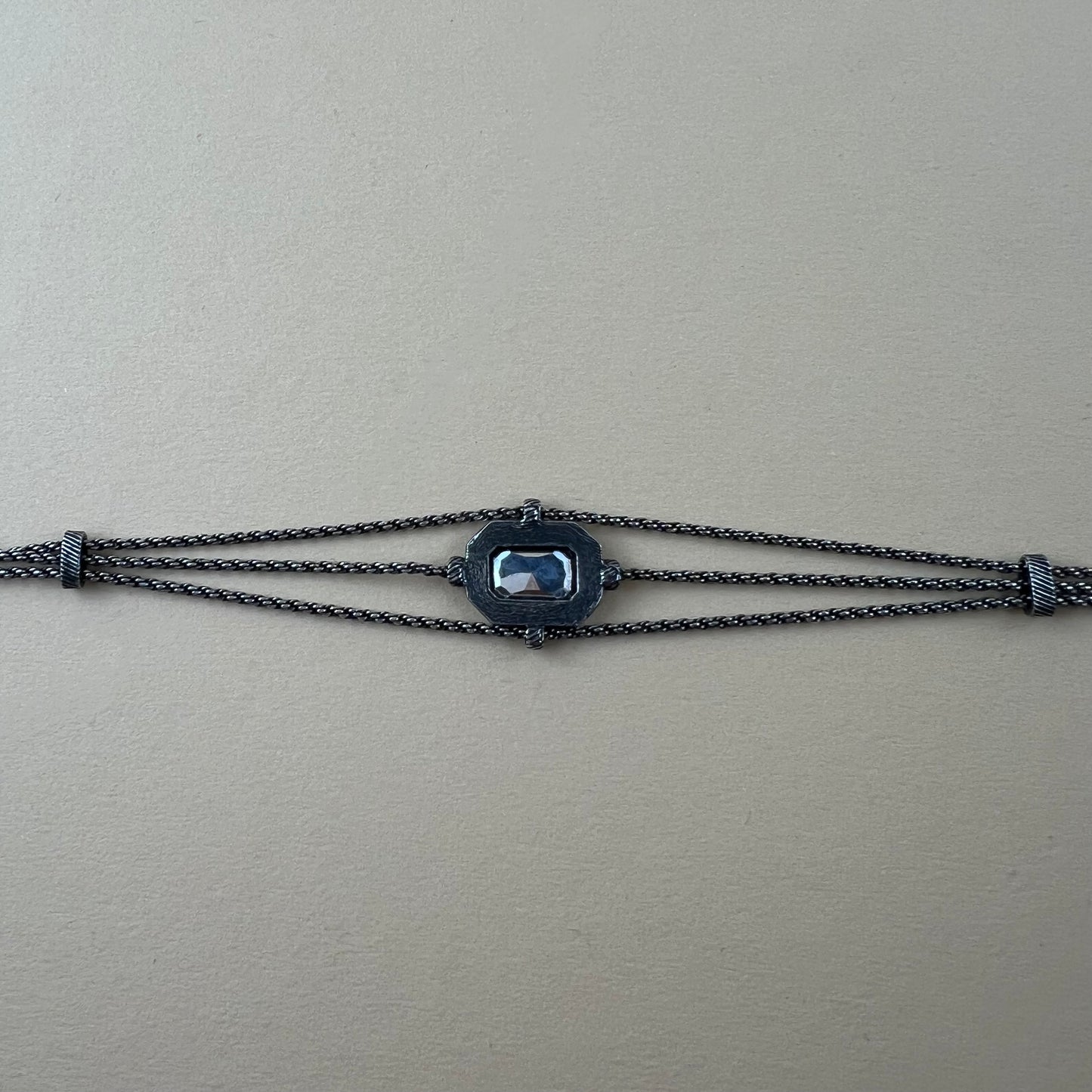 Collier von Christan Dior