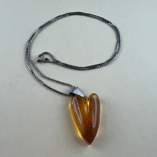 Silber Bernstein Herzanhänger mit Kette
