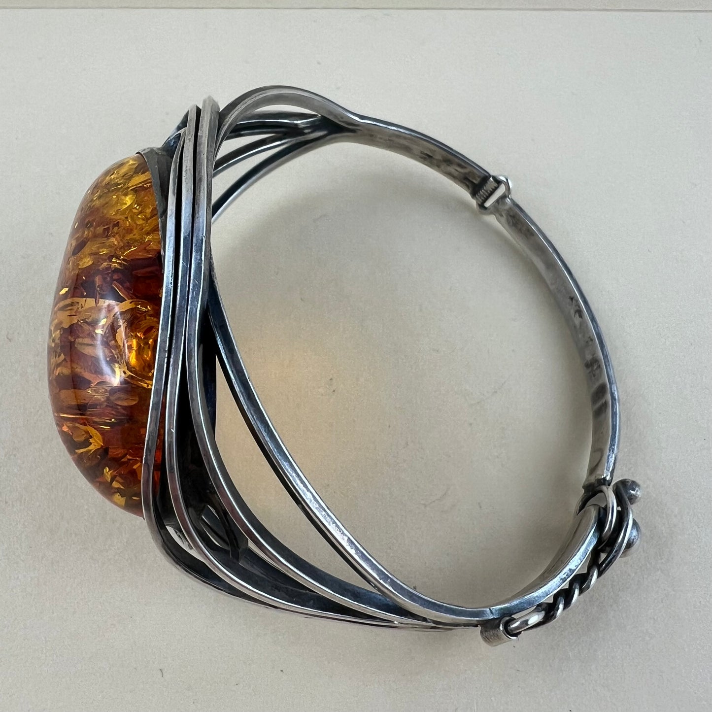 Antiker Silber Armreif mit Bernstein