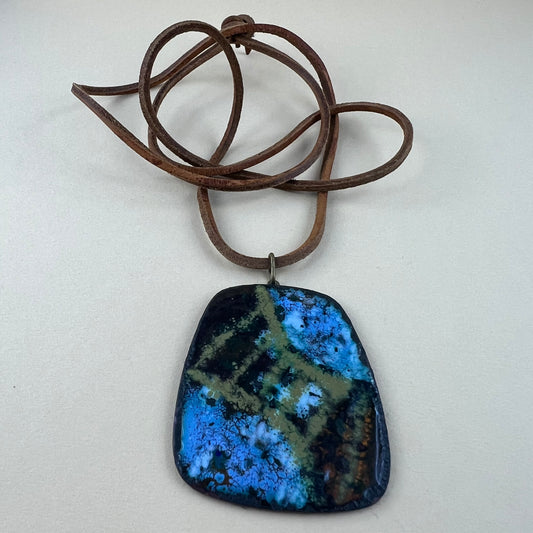 Anhänger mit Kette Emaille Vintage