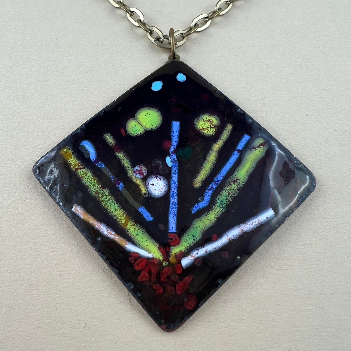 Anhänger mit Kette Emaille Vintage