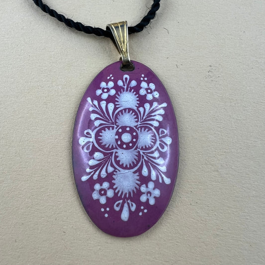 Anhänger mit Kette Emaille Vintage